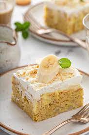 Banana Pudding Poke Cake Sweet And Savory Meals gambar png