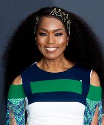 Angela evelyn bassett is an american actress and voice actress. Angela Bassett Receives Honorary Degree From Yale