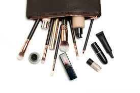 5 essentials for your makeup bag