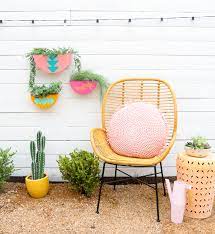 Diy Colorful Outdoor Wall Planters A