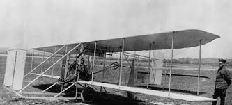 چه کسی هواپیما را اختراع کرد؟