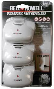 Just plug it in and it drives pests out. Bell And Howell Ultrasonic Pest Repellers With Extra Outlet 3 Pack Newegg Com