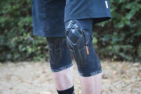 661 Recon Knee Pads Review Pinkbike
