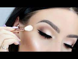 how to apply eyeshadow like a makeup
