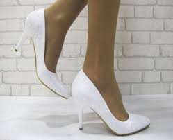 Дамските обувки на висок ток не спират да вълнуват жените със своите елегантни форми и изящни извивки. ÙÙØ§ÙØ© Ø®Ø±ÙÙ Ø§ÙØ´ØªÙØ§Øª Oficialni Damski Obuvki Beli Svadbavsem Com