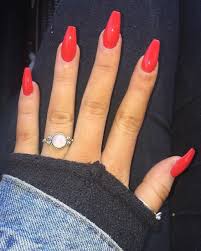 This is basically a course for those who have issue with their nails like if somebody's nails are not growing or if growing then the shapes are not proper. 50 Festive Red Coffin Christmas Nails To Inspire You Red Matte Nails Red Nails Trendy Nails