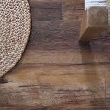circle sawn oak laminate flooring