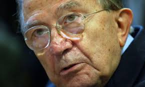 Giulio Andreotti, who has died aged 94, was the ultimate insider of Italian political life. For half a century he was at the heart of power. - Giulio-Andreotti-in-2002-010