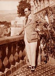 He was born on december 8, 1923 in yonkers, ny to almerindo and isabella caruso. Best Of Sorrento How Sorrento Remembers The Great Tenor Enrico Caruso Born On This Day In 1873