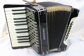 2966 Black Hohner Student Iii Piano Accordion Mm 25 24