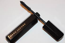 marc jacobs velvet noir major volume