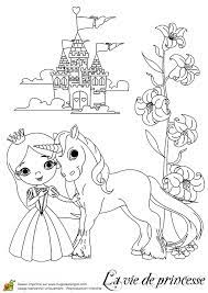 Coloriage d'une princesse avec son licorne