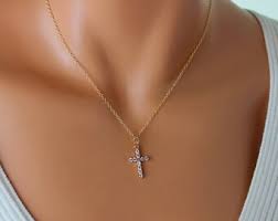 Benefits of Wearing a Gold Crucifix Necklace