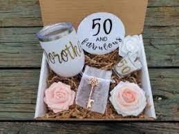 10 fabulous 50th birthday gift ideas