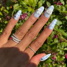 17 of today s savvy nail inspo every