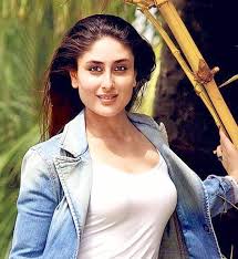 Kareena kapoor khan is a vibrant, versatile and gorgeous actress of bollywood film industry who solely belongs to renowned kapoor family. Kareena Kapoor Height Weight Age Size Family Biography Affair Lifestyle
