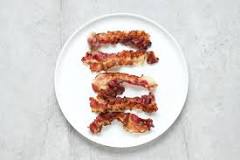 What is the best way to rewarm bacon?