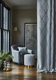 Dein wohnzimmer ist mit wenigen schlichten und geradlinigen möbelstücken modern eingerichtet? Moderne Vorhange I Aktuelle Trends 2021