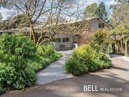 47 49 Ridge Road Mount Dandenong Vic