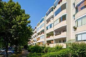 Wir empfehlen dir immobilienprofis, die sich individuell um die. Neues Berlin Alt Hohenschonhausen
