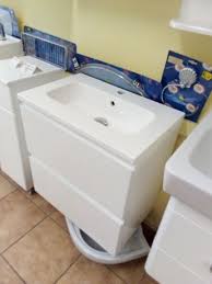 Изберете пвц, мдф или пдч шкаф за баня с вградена или мивка върху плот, в комплект с огледало или като самостоятелен шкаф. Shkaf Mivka Obzavezhdane Za Banya Olx Bg