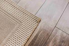 carpets vs laminate flooring flooring
