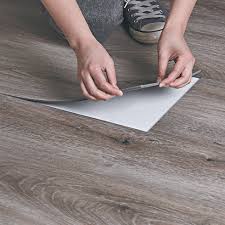 Engineered hardwood floor vs hardwood floor comparison. National Interiors News