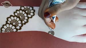The mehendi design images shown on this page are latest and in trend. Arabic Bridal Mehndi Designs For Back Hands Latest Easy Mehndi Design 2020 Video Dailymotion