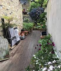Awesome Ideas To Use Your Narrow Side Yard