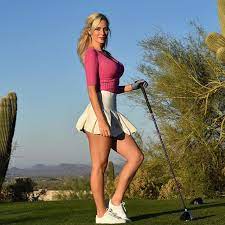 Another female american golfer, who has won 15 professional tournaments. Hottest Female Golfers 18 Beautiful Women 2021 Country Club For Men