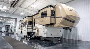the best constructed luxury fifth wheel