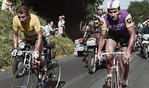Anquetil llega quinto, tras el italiano adorni, que se le cuela al final. Disparition De Raymond Poulidor Actualites Cyclisme Professionnel En France Lnc