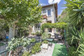 maisons dans le quartier estaque