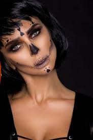 Advertisement here you'll find spooky projects and activities centered around the halloween theme and learn how. Halloween Make Up Schaurig Schon Aussehen An Halloween Gala De