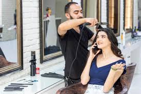 5 best hair and makeup artists in