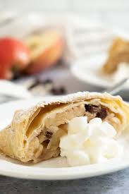 german apple strudel with puff pastry