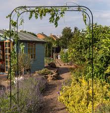 garden structures metal arches the