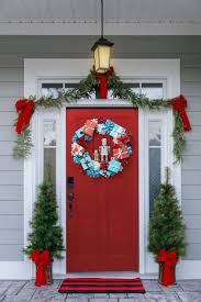 30 best diy christmas door decorations
