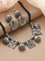 sizzle kundan studded necklace set