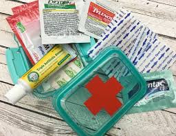 Complete Guide to Make Your DIY First Aid Kit (First Aid List