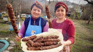 traditional azerbaijani lavash bread