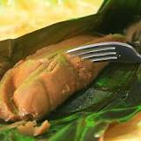 Why do Puerto Ricans eat pasteles?