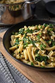 casarecce pasta with er garlic