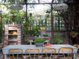 outdoor living spaces ideas for
