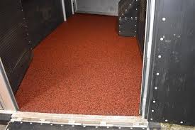 5 horse trailer flooring options pros