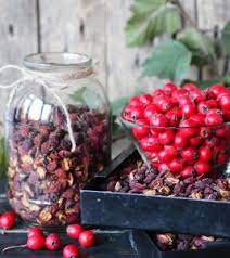 7 impressive hawthorn berry benefits
