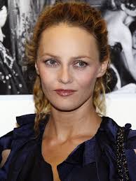 Related pictures : Vanessa Paradis - vanessa-paradis-karl-lagerfeld-exhibition-launch-03