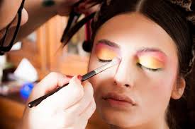 make up artist course obtain the