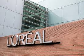 l oreal s up 13 7 on comparable