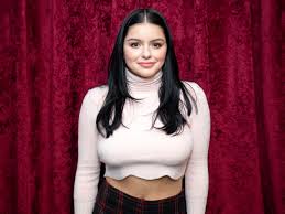 ariel winter wore a 2 300 diamond and
